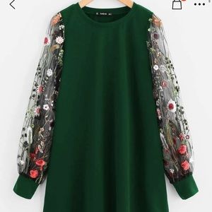Green Floral Embroidered Dress Size M 🆕